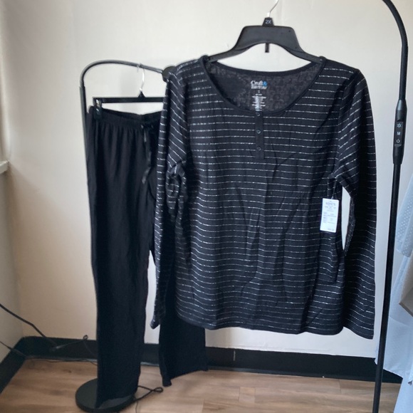 Croft & Barrow 2 piece PJ set metallic stripe top & black pant size S - Picture 12 of 15